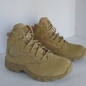 Magnum Boots Size 7